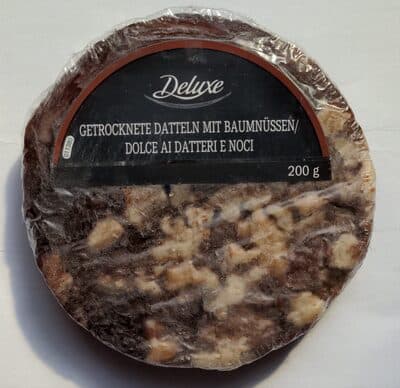 Dolce ai datteri e noci