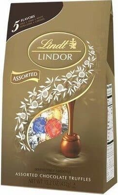 ASSORTED CHOCOLATE TRUFFLES, MILK CHOCOLATE, DARK CHOCOLATE, WHITE CHOCOLATE, 60% EXTRA DARK CHOCOLATE, MILK CHOCOLATE WITH CARAMEL