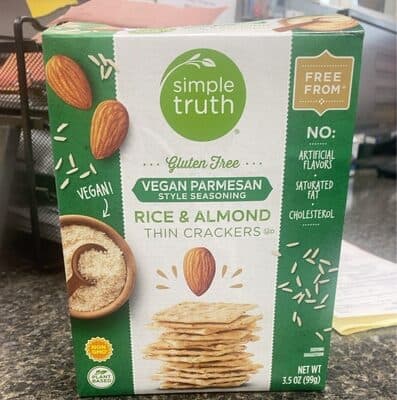 Rice & almond thin crackers