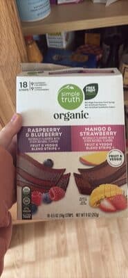 RASPBERRY & BLUEBERRY MANGO & STRAWBERRY FRUIT & VEGGIE BLEND STRIPS
