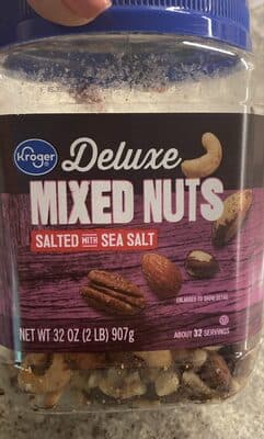 Deluxe Mixed Nuts
