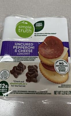 Uncured Pepperoni & Cheese Lunchkit