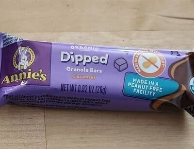 Organic dipped granola bars caramel