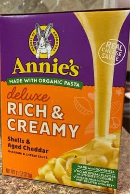Deluxe Rich & Creamy Shells & Aged Cheddar Macaroni & Cheese Sauce