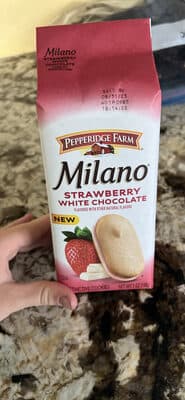 Milano Strawberry White Chocolate