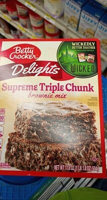 Betty Crocker Delights Triple Chunk Supreme Brownie Mix