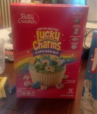 Lucky Charm Cupcake Kit