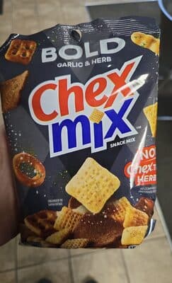 Chex Mix Bold Garlic & Herb Snack Mix