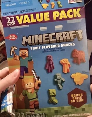 Fruit flavored snacks