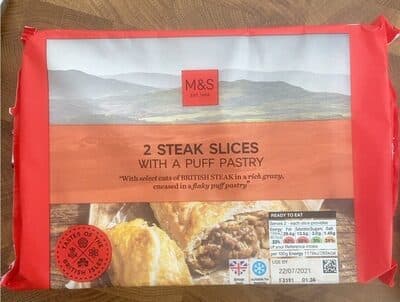 steak slices with a puff pastry