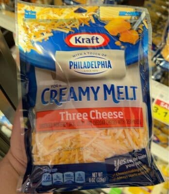 THREE CHEESE SHREDDED MONTEREY JACK, COLBY, AND CHEDDAR CHEESES WITH CREAM CHEESE FOR A CREAMY MELT, THREE CHEESE
