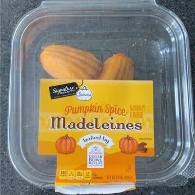 Pumpkin Spice Flavored Madeleines