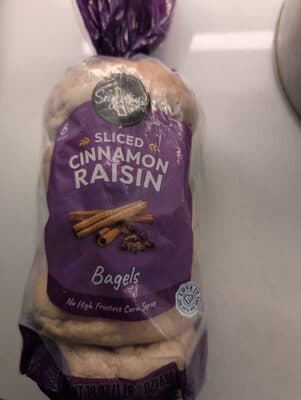 Cinnamon Raisin Sliced Bagels