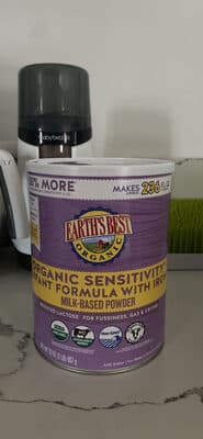 Earth's Best Organic Sensitivity Infant Formula with Iron Milk-Based Powder