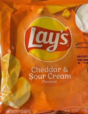 Cheddar & Spur Cream Flavored Potato chips