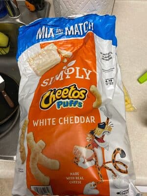 Simply Cheetos Puffs White Cheddar