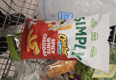 Cheetos Puffs Spicy White Cheddar