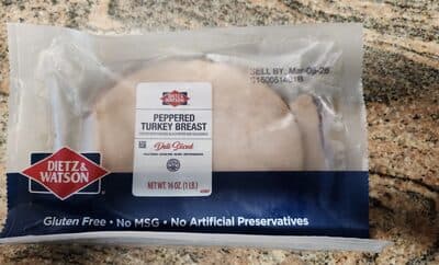 Peppered Turkey Breast Coated With Black Pepper & Seasonings