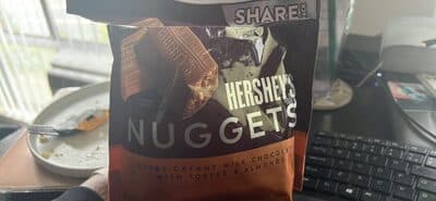 Extra Creamy Milk Chocolate With Toffee & Almonds Nuggets