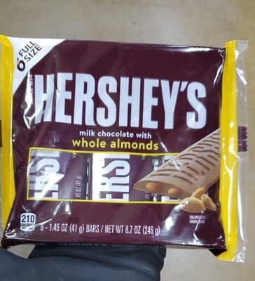 Hershey's Milk Chocolate with Whole Almonds