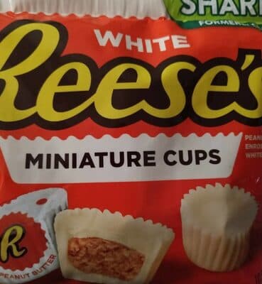 Peanut Butter Enrobed in White Creme Miniature Cups