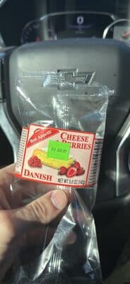 Bon Appetit Cheese & Berries Danish