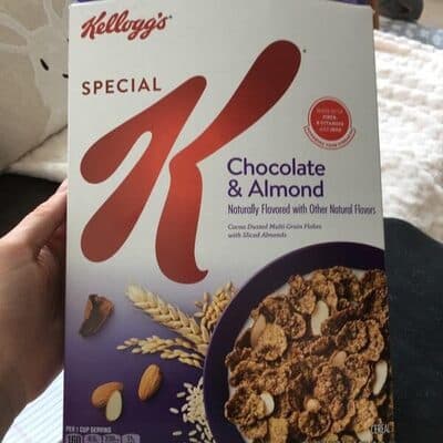 Chocolate Almond Flavored Cocoa Dusted Multi-Grain Flakes With Sliced Almonds Cereal