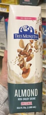 Tres Monjitas Almond Milk