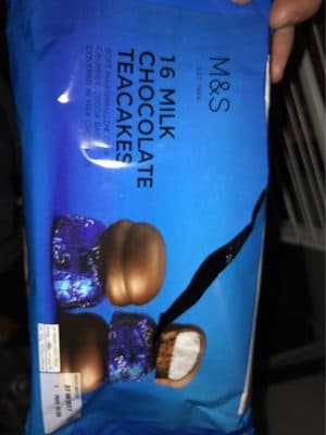 Milk chocolate teacakes