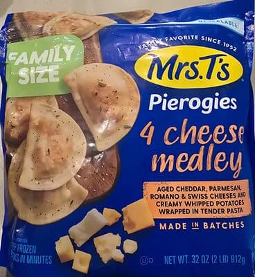 4 CHEESE MEDLEY CHEDDAR, PARMESAN, ROMANO & SWISS CHEESES AND CREAMY WHIPPED POTATOES PIEROGIES, 4 CHEESE MEDLEY