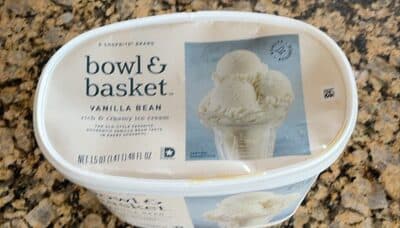 Vanilla Bean Rich & Creamy Ice Cream