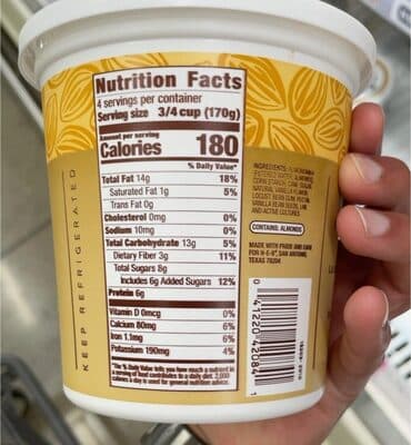 Almond bases yogurt