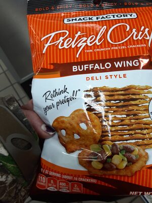 Deli Style Thin, Crunchy Pretzel Crackers, Buffalo Wing