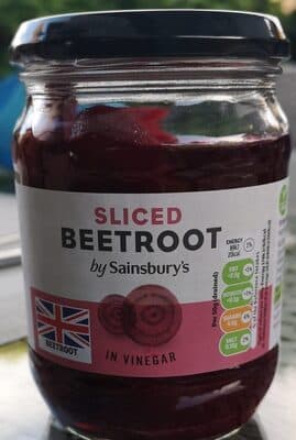 Sliced beetroot in vinegar