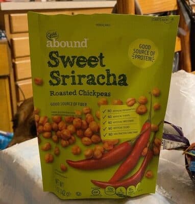 Sweet Sriracha Roasted Chickpeas
