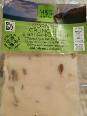 Cornish cruncher & balsmic onions