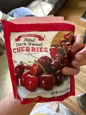 Dark sweet cherries