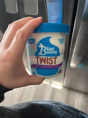Blue Bunny: Twist Blu's Birthday Cake (1 Pint)