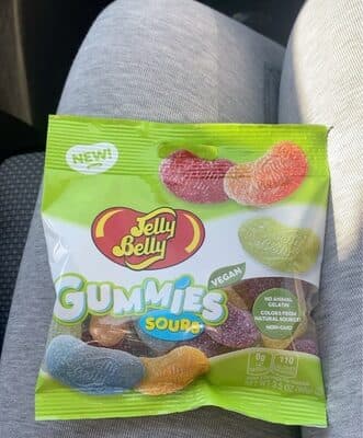Gummies sours