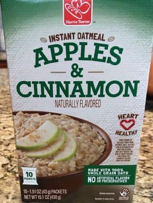Instant oatmeal apples and cinnamon