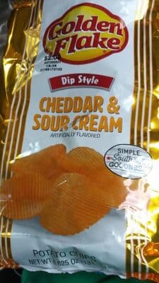 Dip Style Cheddar & Sour Cream Potato Chips