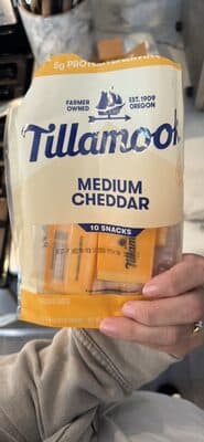 Medium Cheddar Cheese Snack Portions