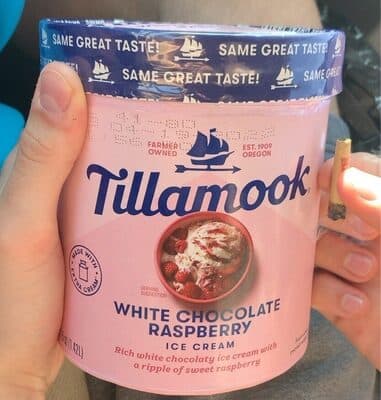 White Chocolate Raspberry Rich White Chocolaty Ice Cream With A Ripple Of Sweet Raspberry