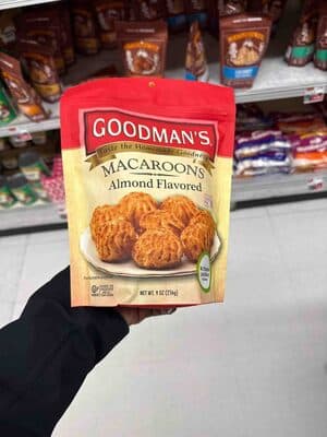 Macaroons Almond Flavored