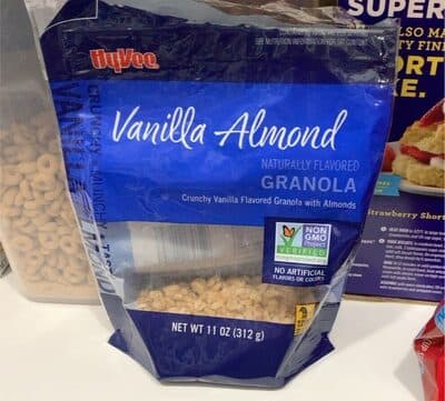 Crunchy Vanilla Flavored Granola with Almonds