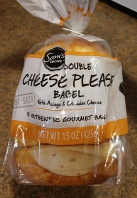 Double Cheese Pre-Sliced Authentic Gourmet Bagels