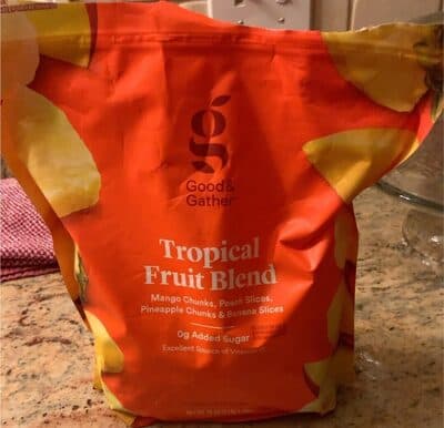Tropical Fruit Blend Mango Chunks, Peach Slices, Pineapple Chunks & Banana Slices