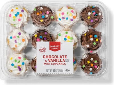 Chocolate & Vanilla Flavored Mini Cupcakes