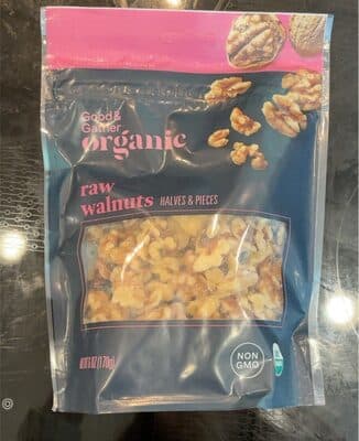 Raw Walnuts Halves & Pieces
