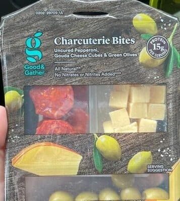 Charcuterie bites: uncured pepperoni, Gouda cheese cubes, and green olives